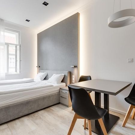 Lampi Aparthotel براغ المظهر الخارجي الصورة