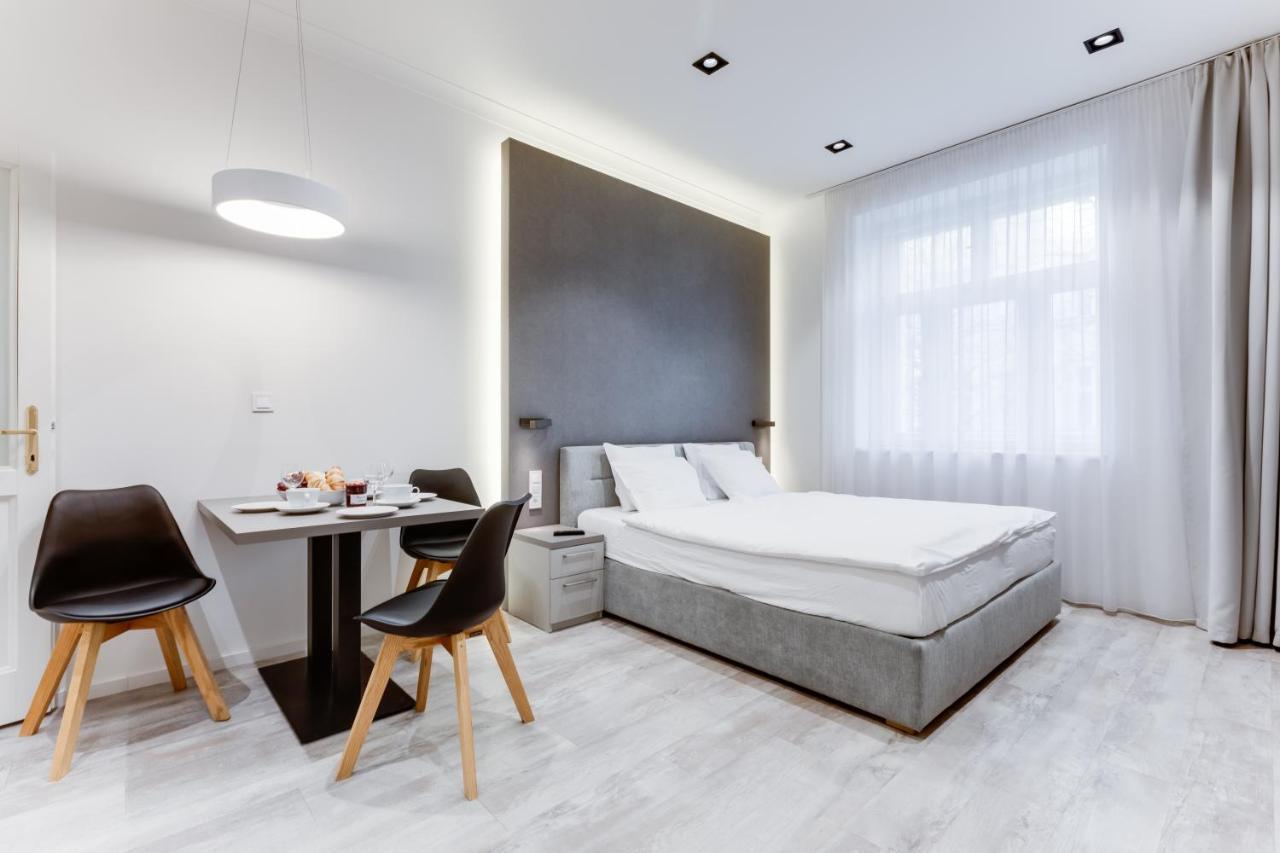 Lampi Aparthotel براغ المظهر الخارجي الصورة