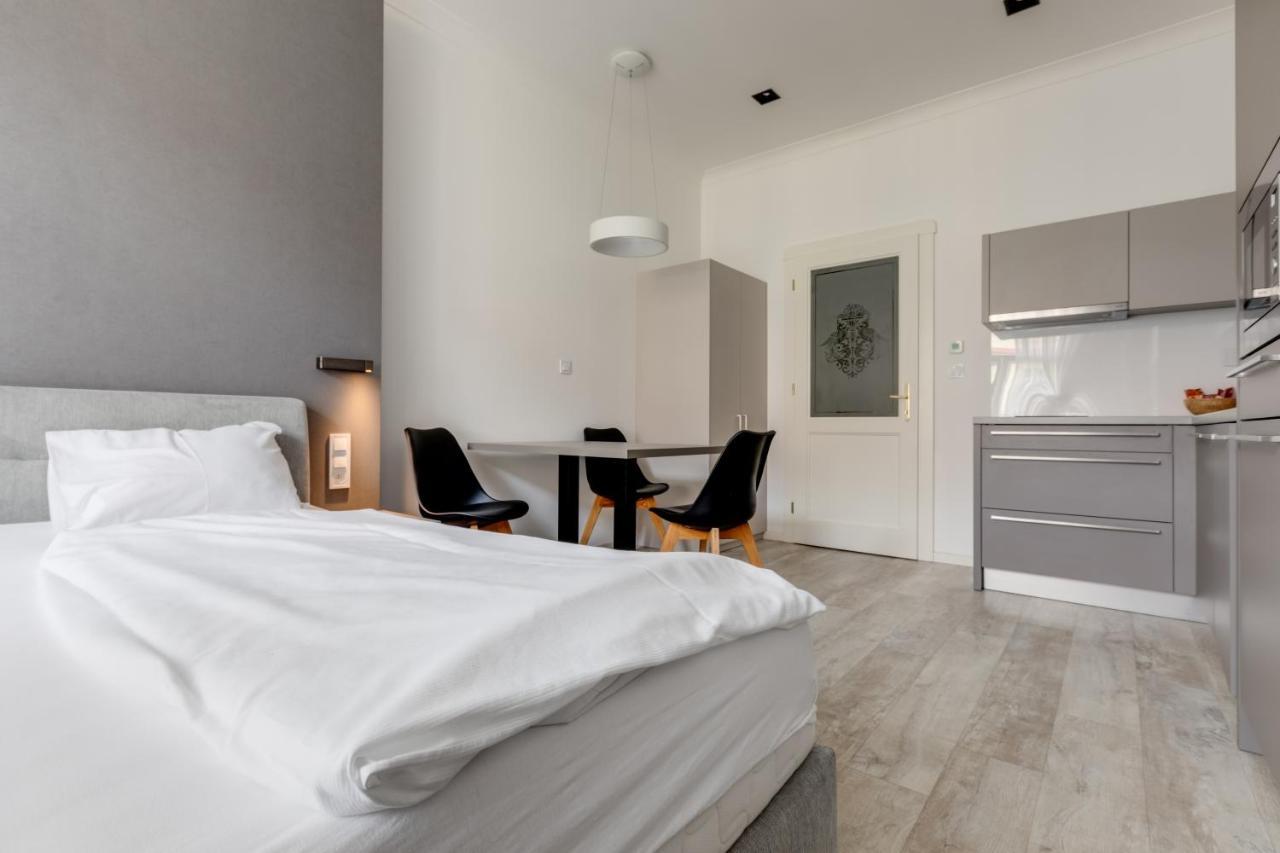 Lampi Aparthotel براغ المظهر الخارجي الصورة