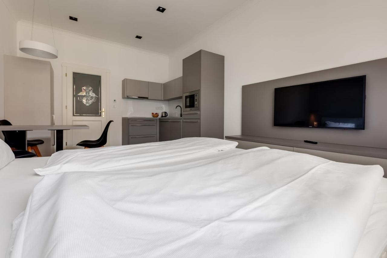 Lampi Aparthotel براغ المظهر الخارجي الصورة